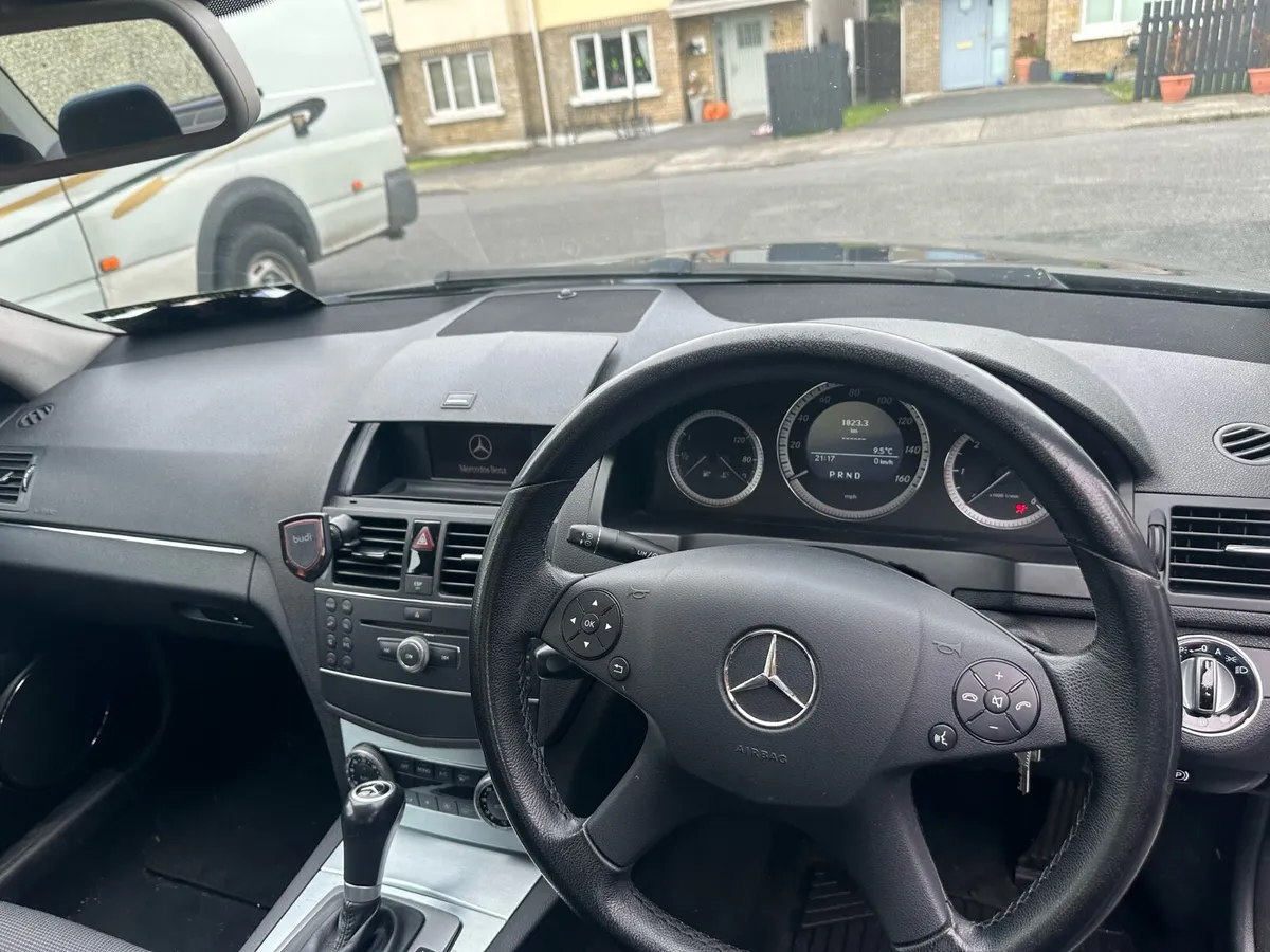 Mercedes c200 automatic - Image 2