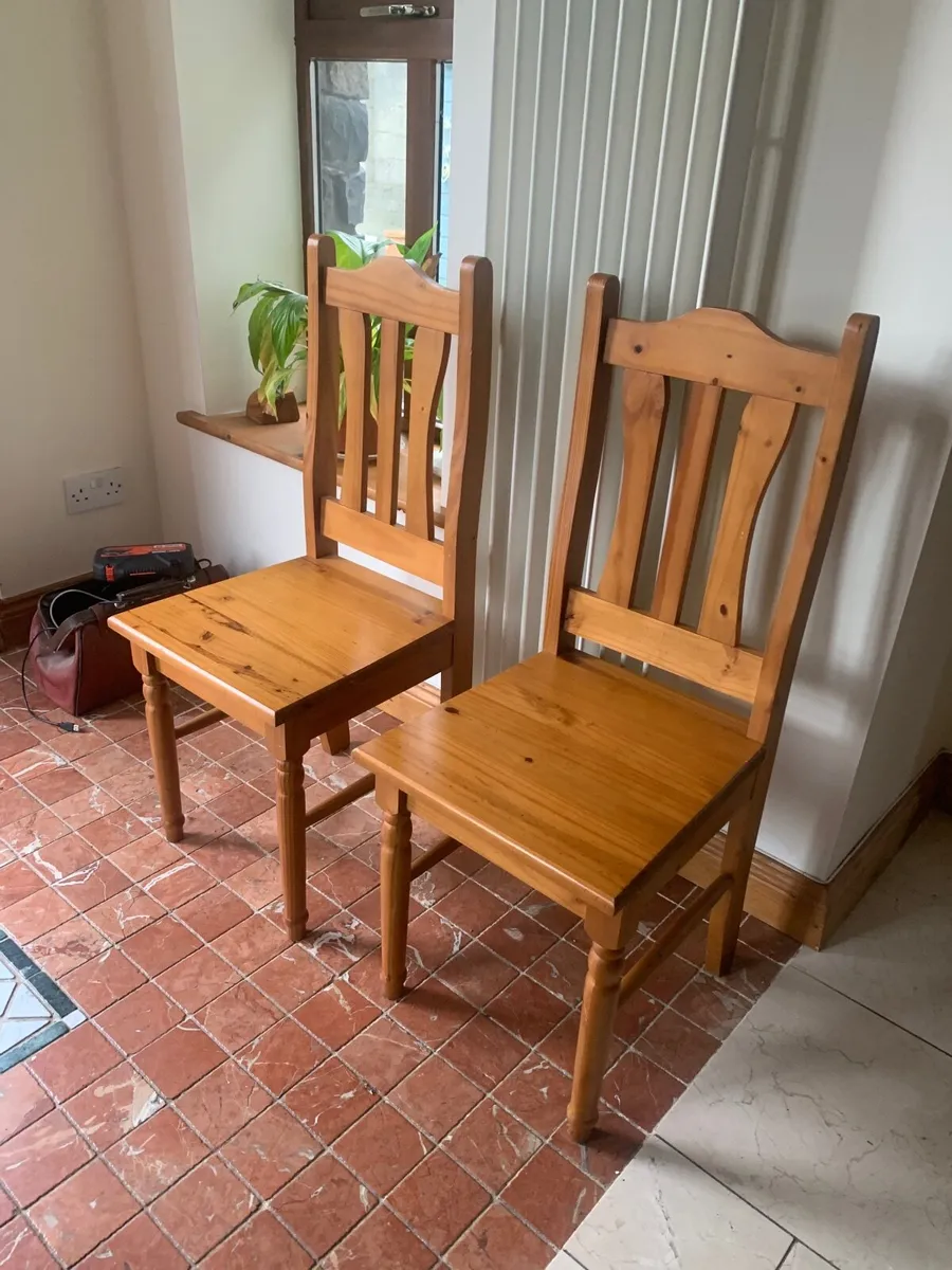 Kitchen chairs - Image 4