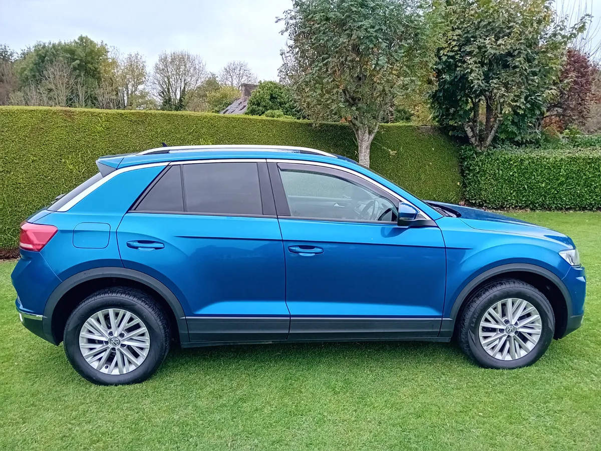 Volkswagen T-Roc 2020 - Image 2