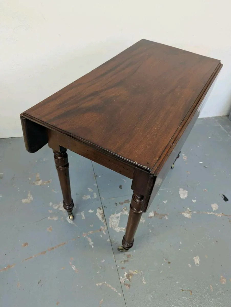 Antique table - Image 2