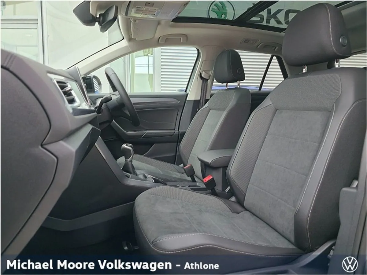 Volkswagen T-Roc T-roc Style75 PLS 2.0tdi 116BHP - Image 4