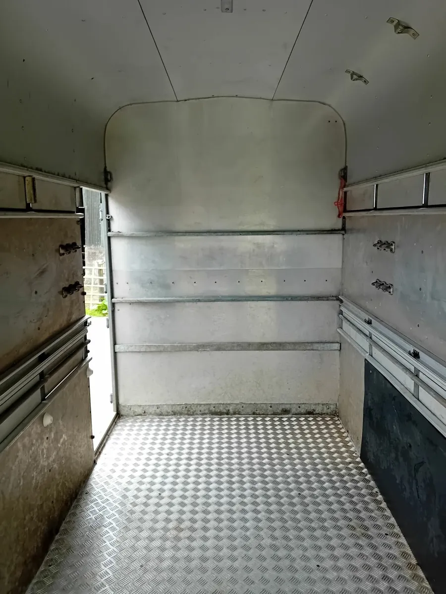 Ifor Williams 10' X 5' (X 7') *S 0 L D* - Image 3
