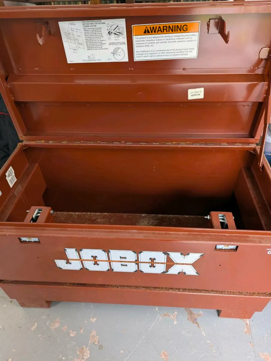 Site box - Image 1