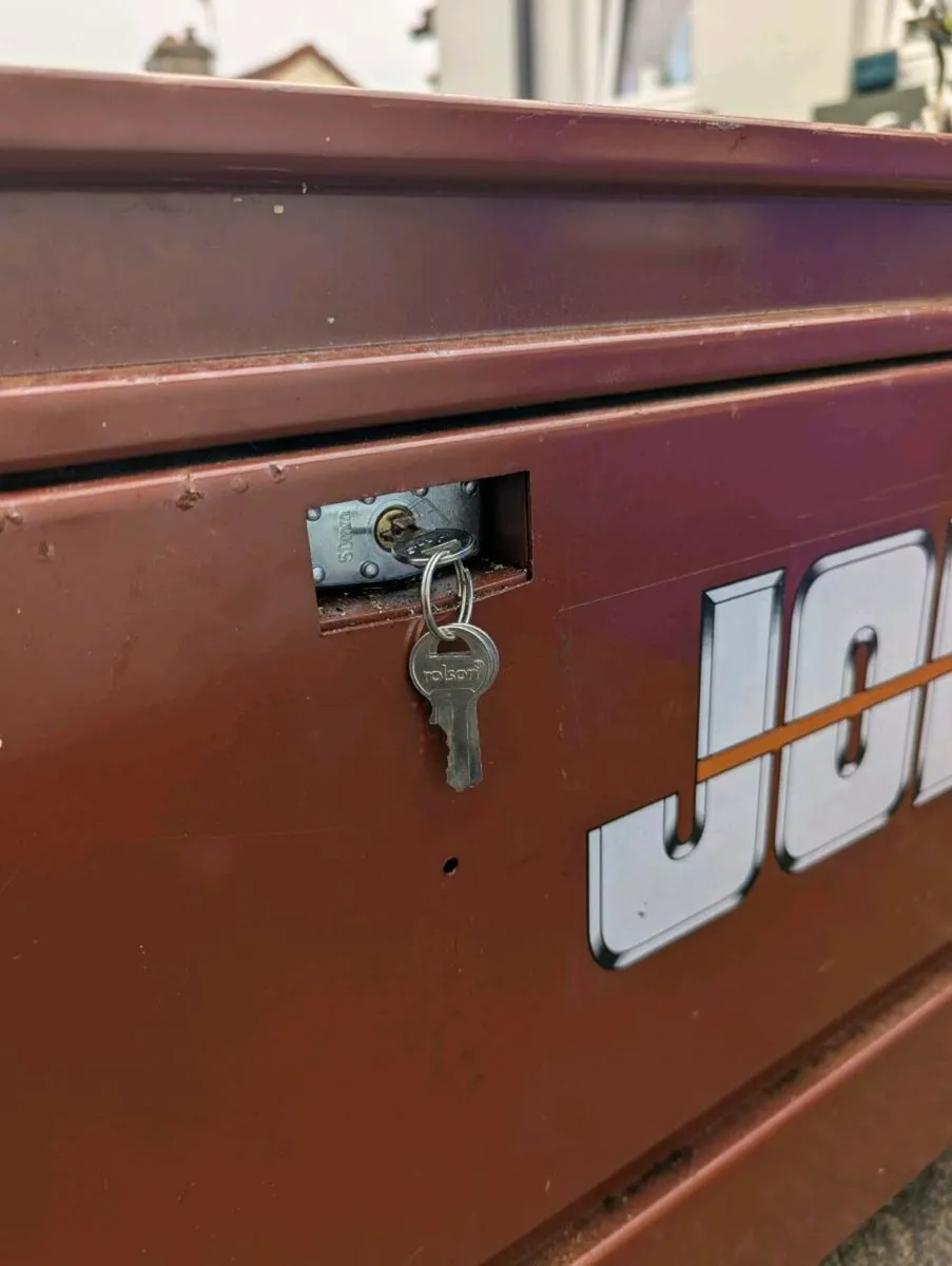 Site box - Image 3