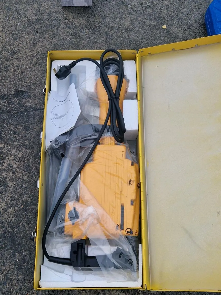 220v kango breaker - Image 1