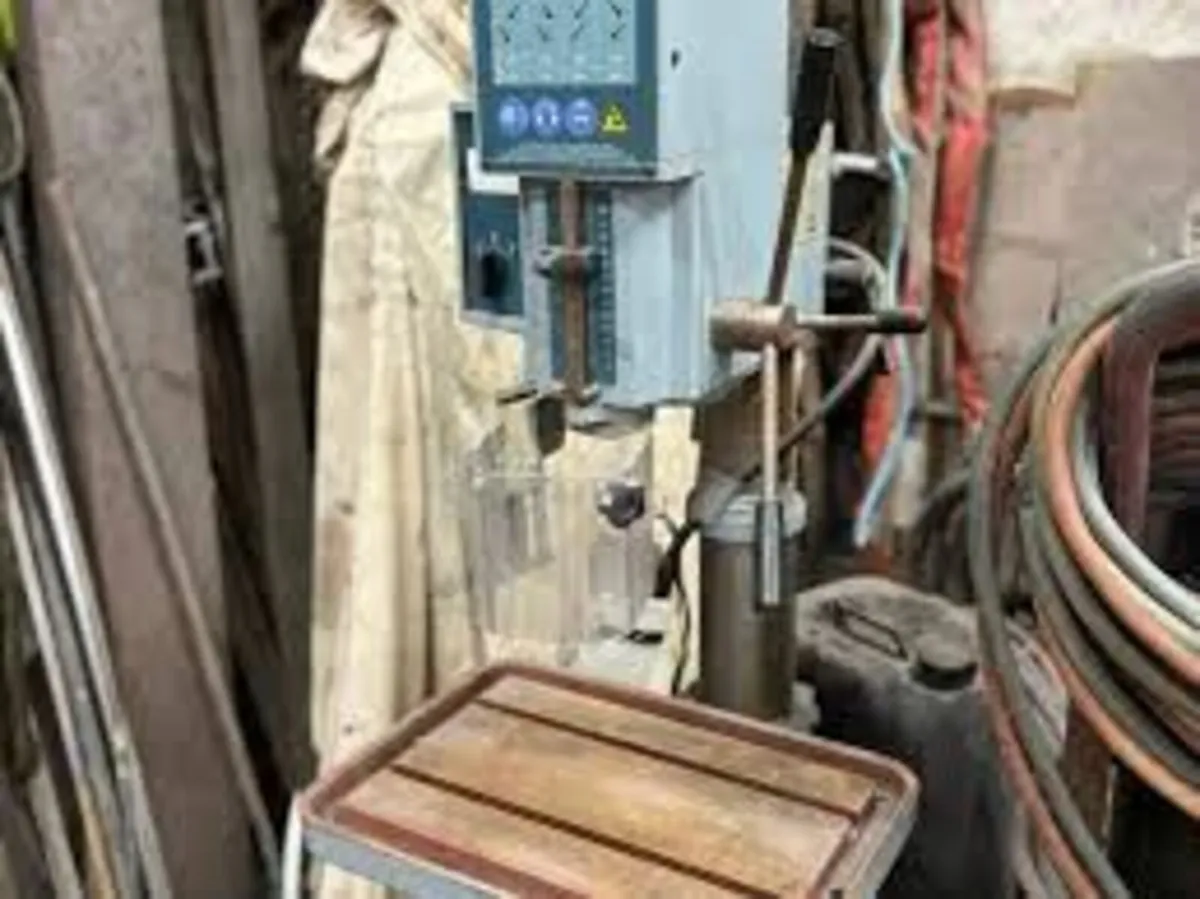 Strands S25 Pillar Drill