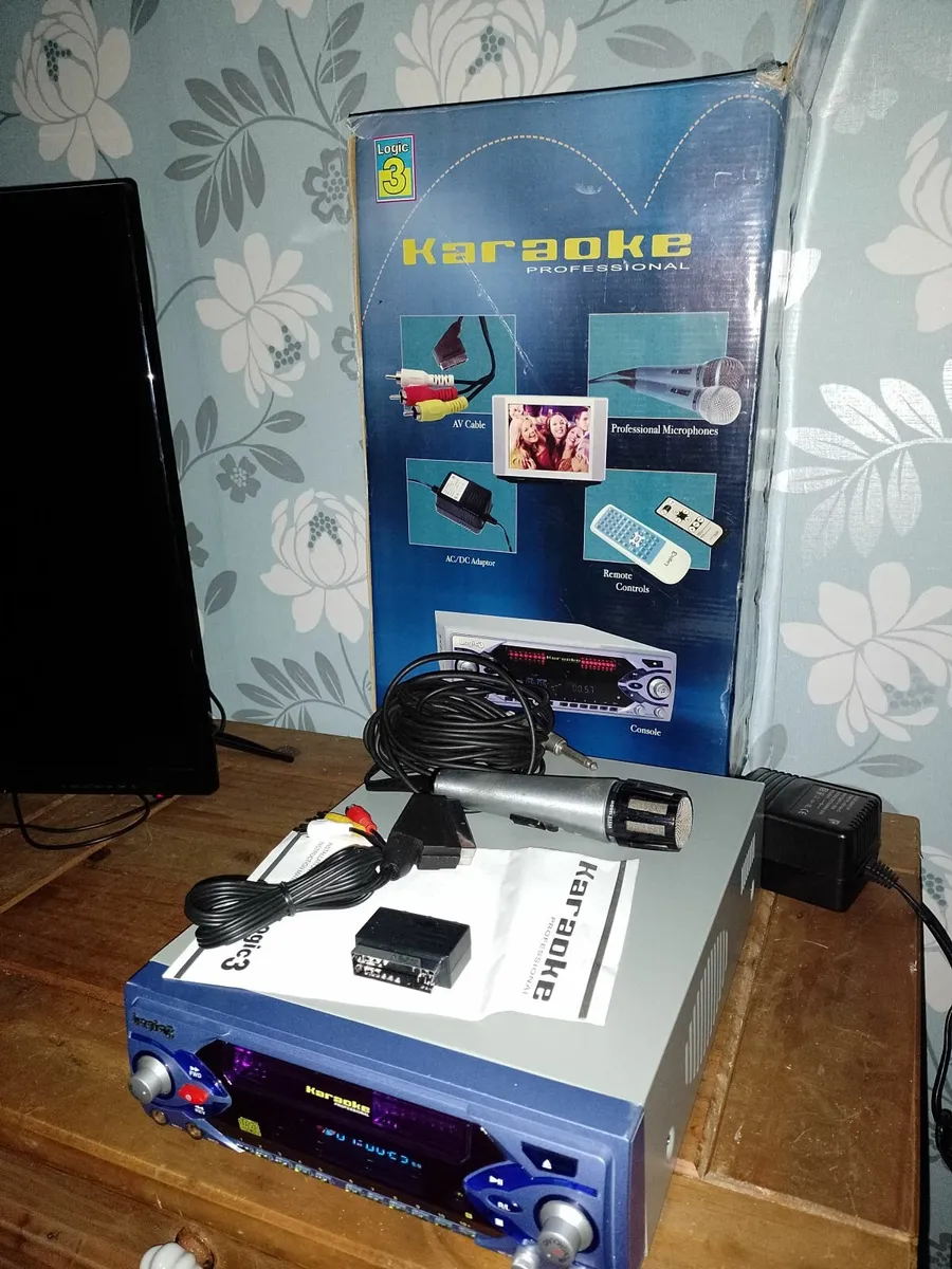 FREE KARAOKE MACHINE. BUT POOR SITE FOR SELLING! - Image 1