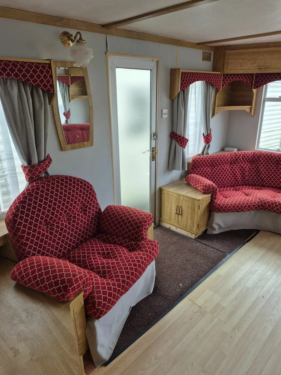Mobile Home - Image 2