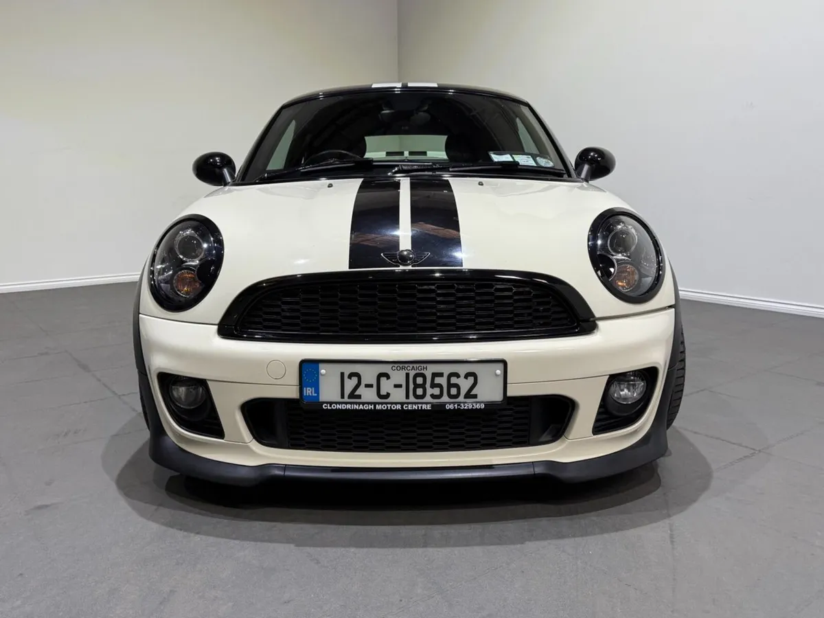 Mini Cooper Coupe 1.6L - Image 3