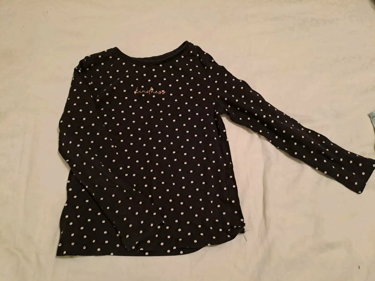 Dunnes Kindness black and dots 5 - 6 y - Image 1
