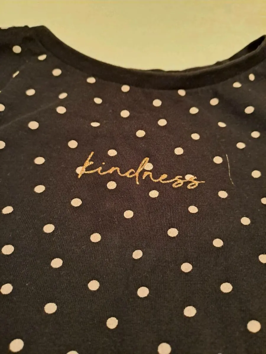 Dunnes Kindness black and dots 5 - 6 y - Image 2