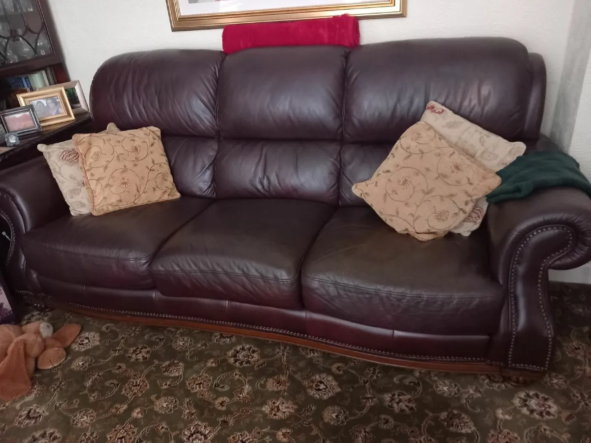 Suite Sofa Set - Image 3
