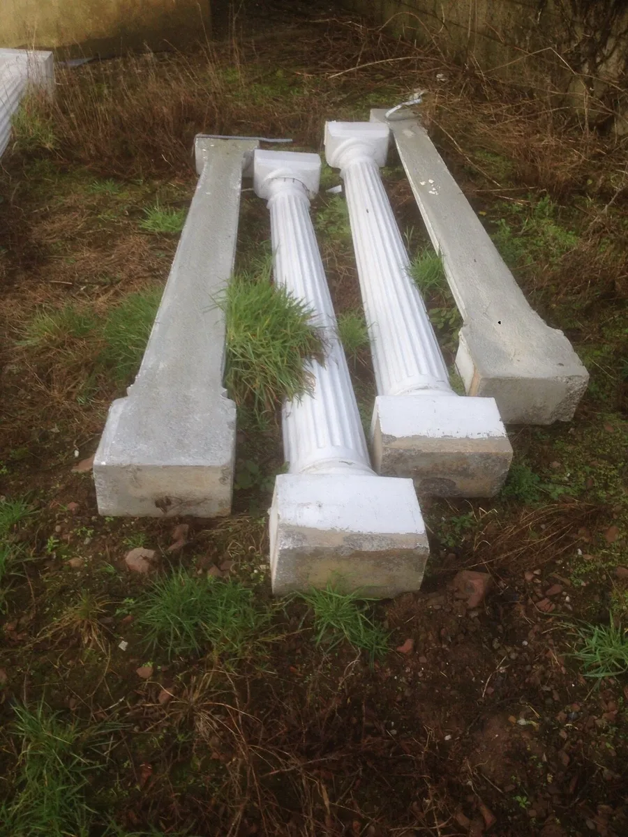 Concrete pillars. - Image 1