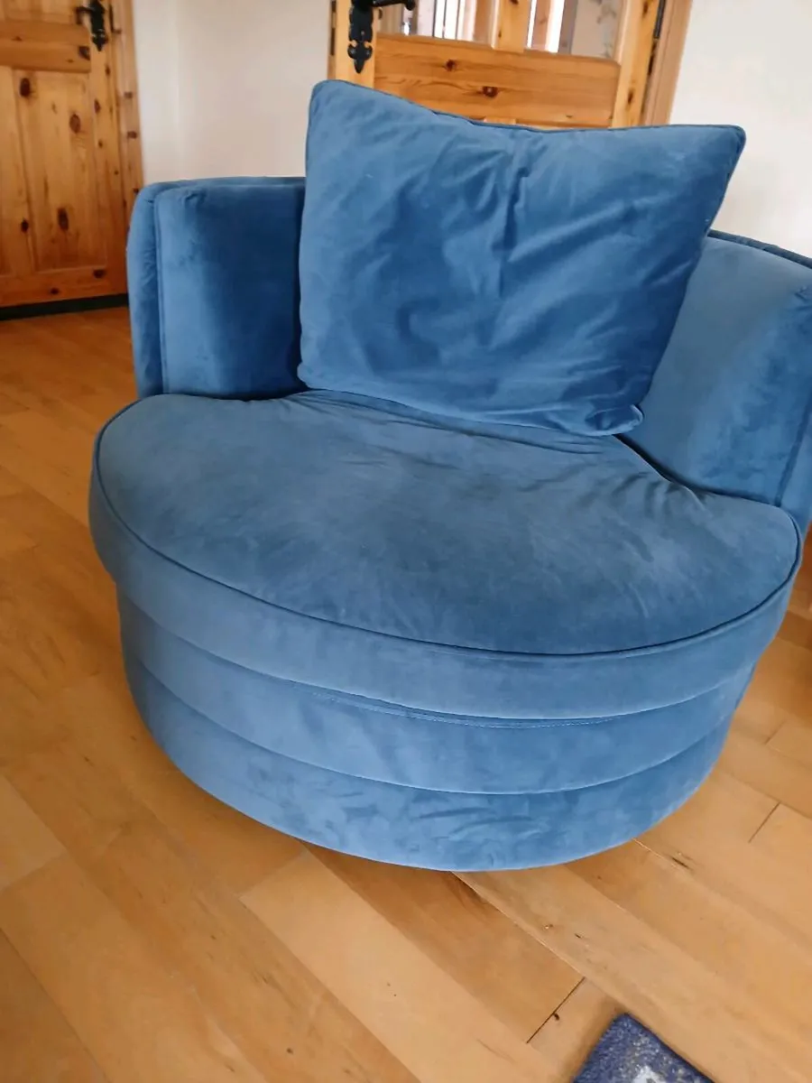 Swivel chair - Image 2