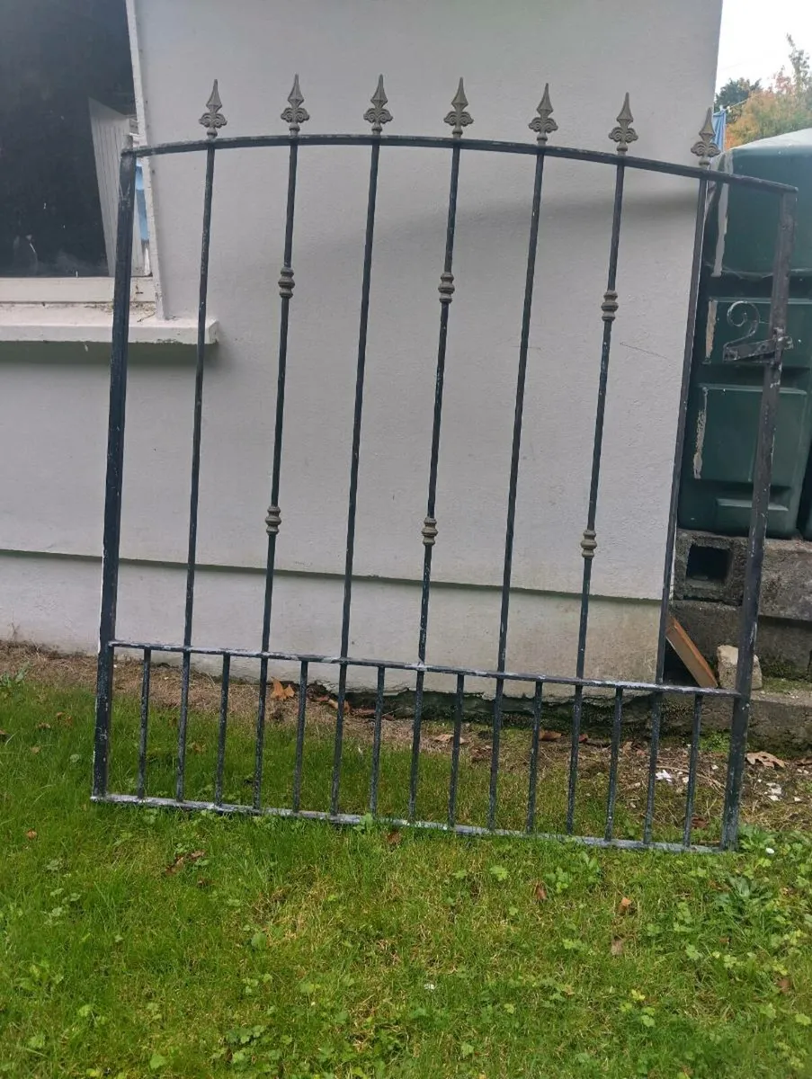 Galvanised dipped gate - Image 2
