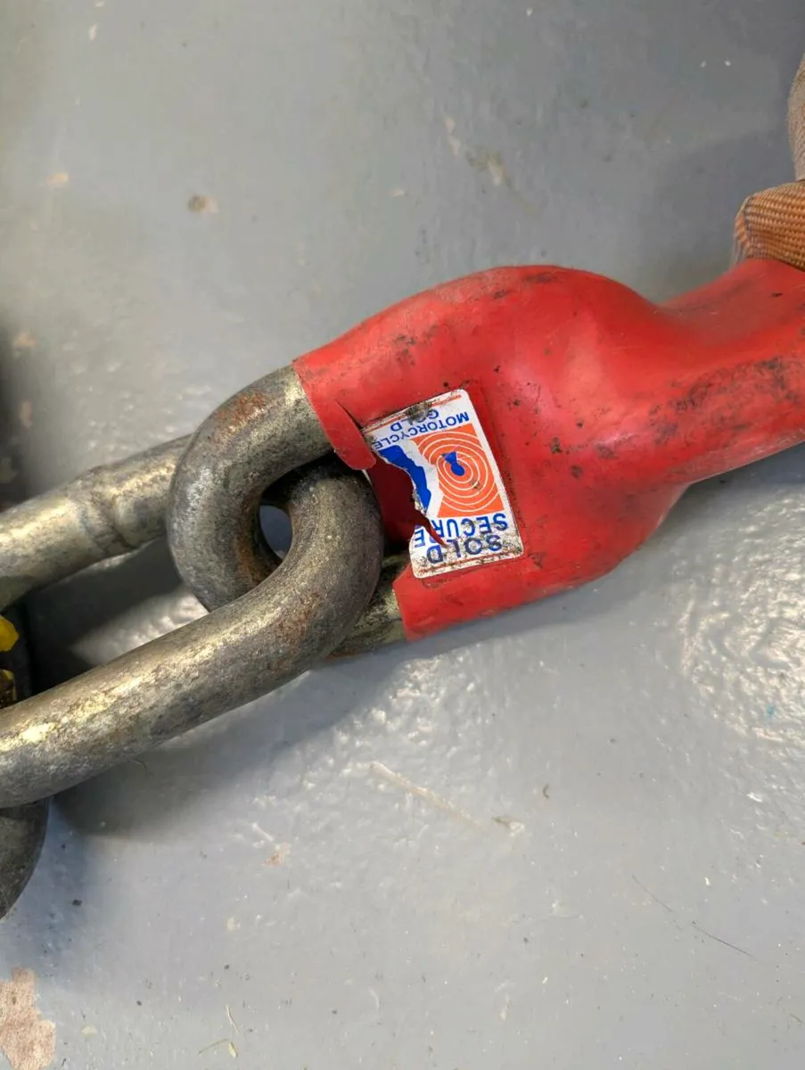 Motorcycle chain - Image 2