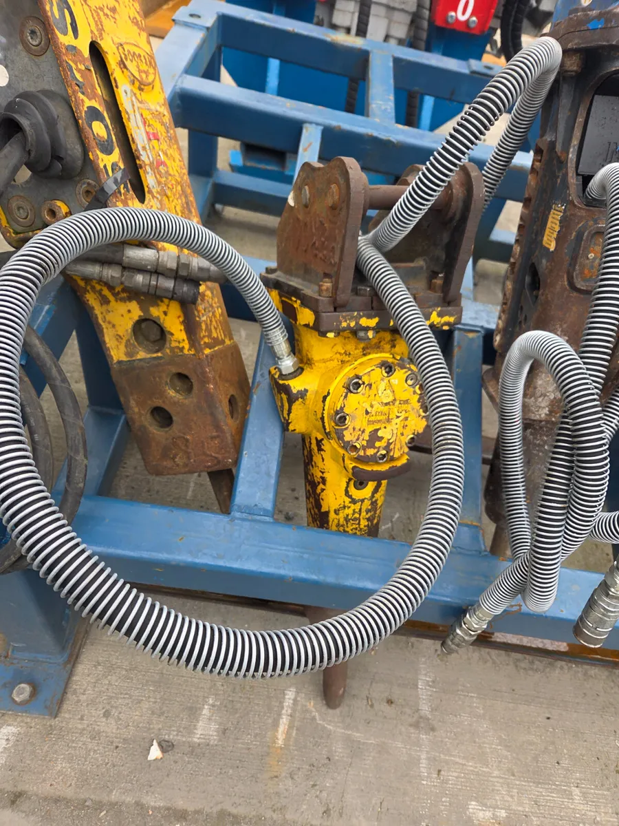 Reconditioned Rock Breakers 3 to 25 ton - Image 4