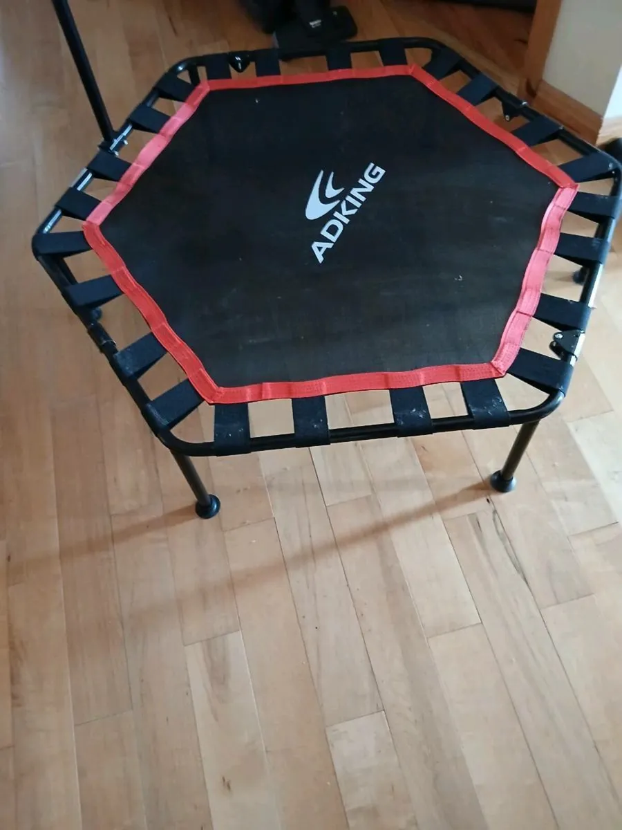 Foldable exercise trampoline - Image 2