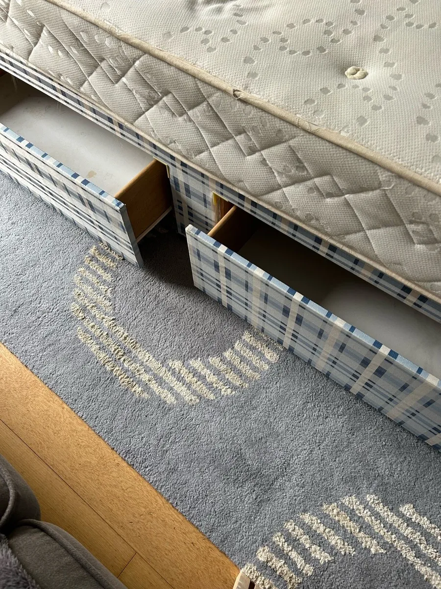 Single Divan bed with 2 drawers - Image 1