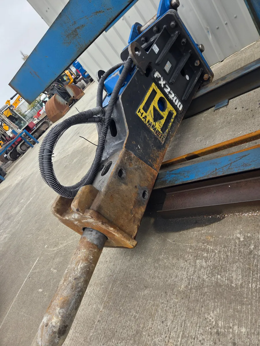 Ex hire 2025 Hammer Fx2200 Breaker - Image 1