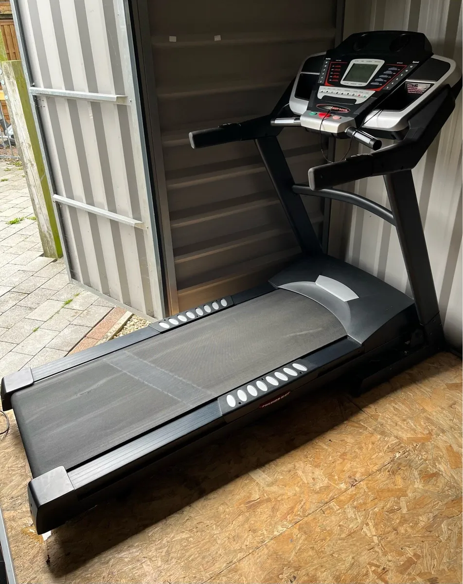 Body image commercial style treadmill. - Image 2
