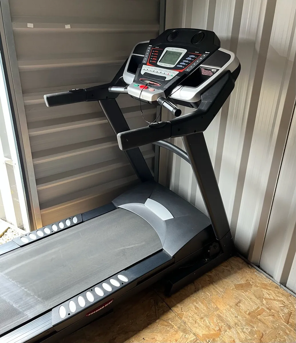 Body image commercial style treadmill. - Image 3