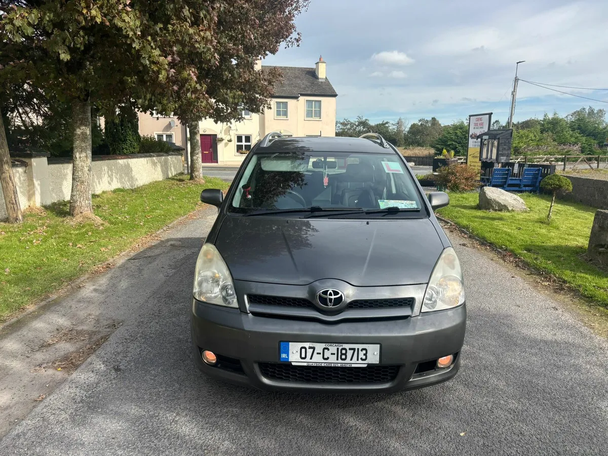 Toyota corolla verso 7seater automatic 1.8 petrol - Image 1
