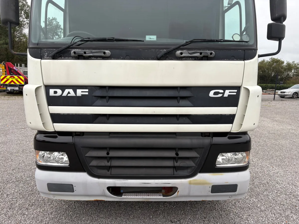 2004 DAF CF 85-380 - Image 2