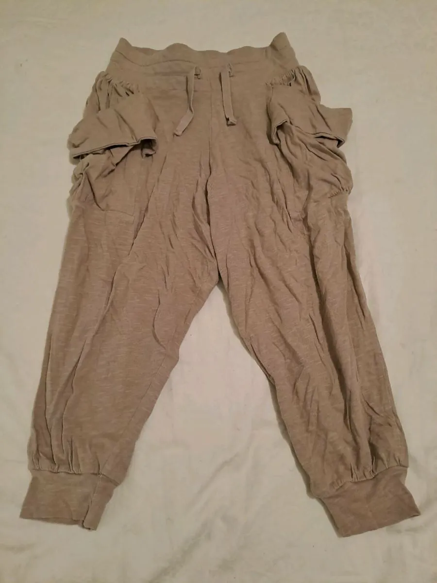 Next trousers khaki 3 y - Image 1