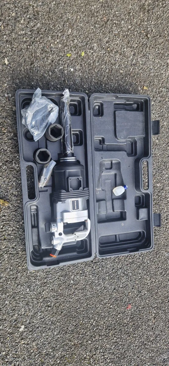 Germany 🇩🇪 garages tools - Image 1