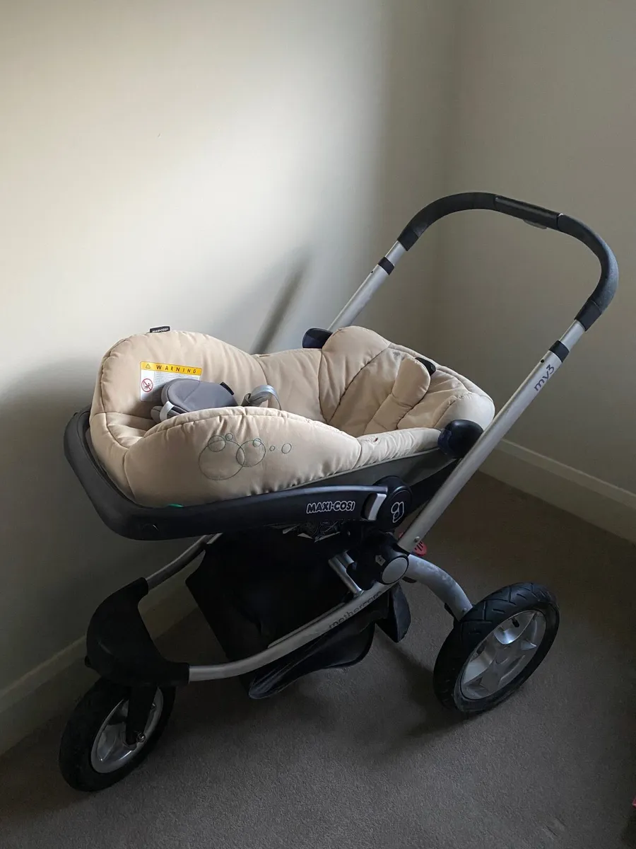 Mothercare My3 travel system - Image 4
