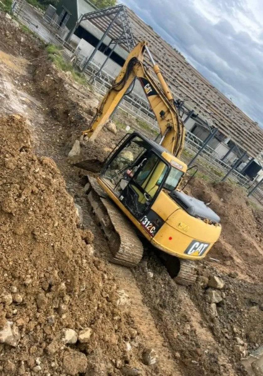2004, Caterpillar - Image 2