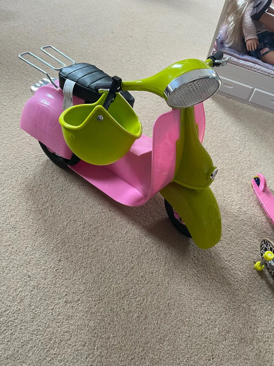 Our Generation Moped and Accessories - Image 4