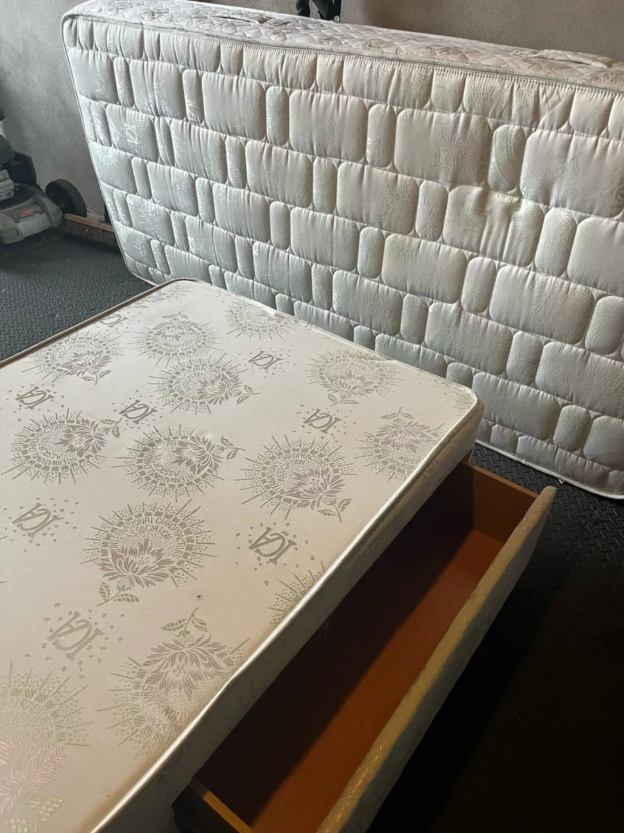 Single bed and divan mattress - Image 2