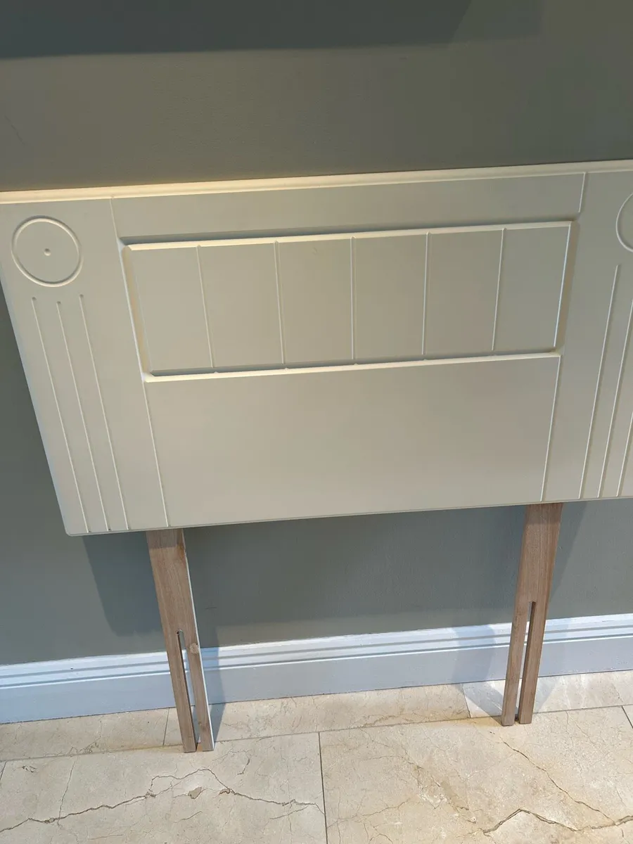 Headboard - single - Image 1