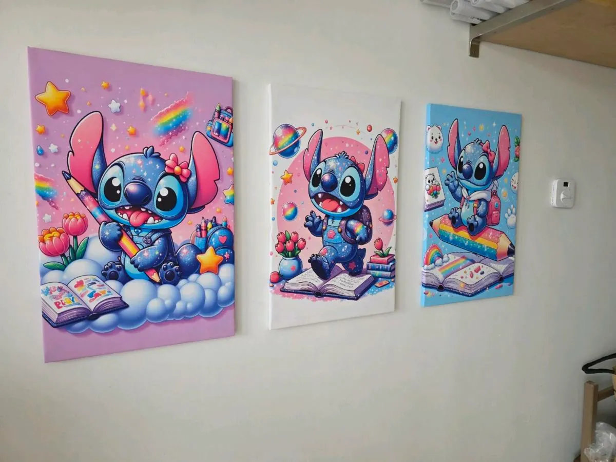 Kids 3 canvas - Image 1