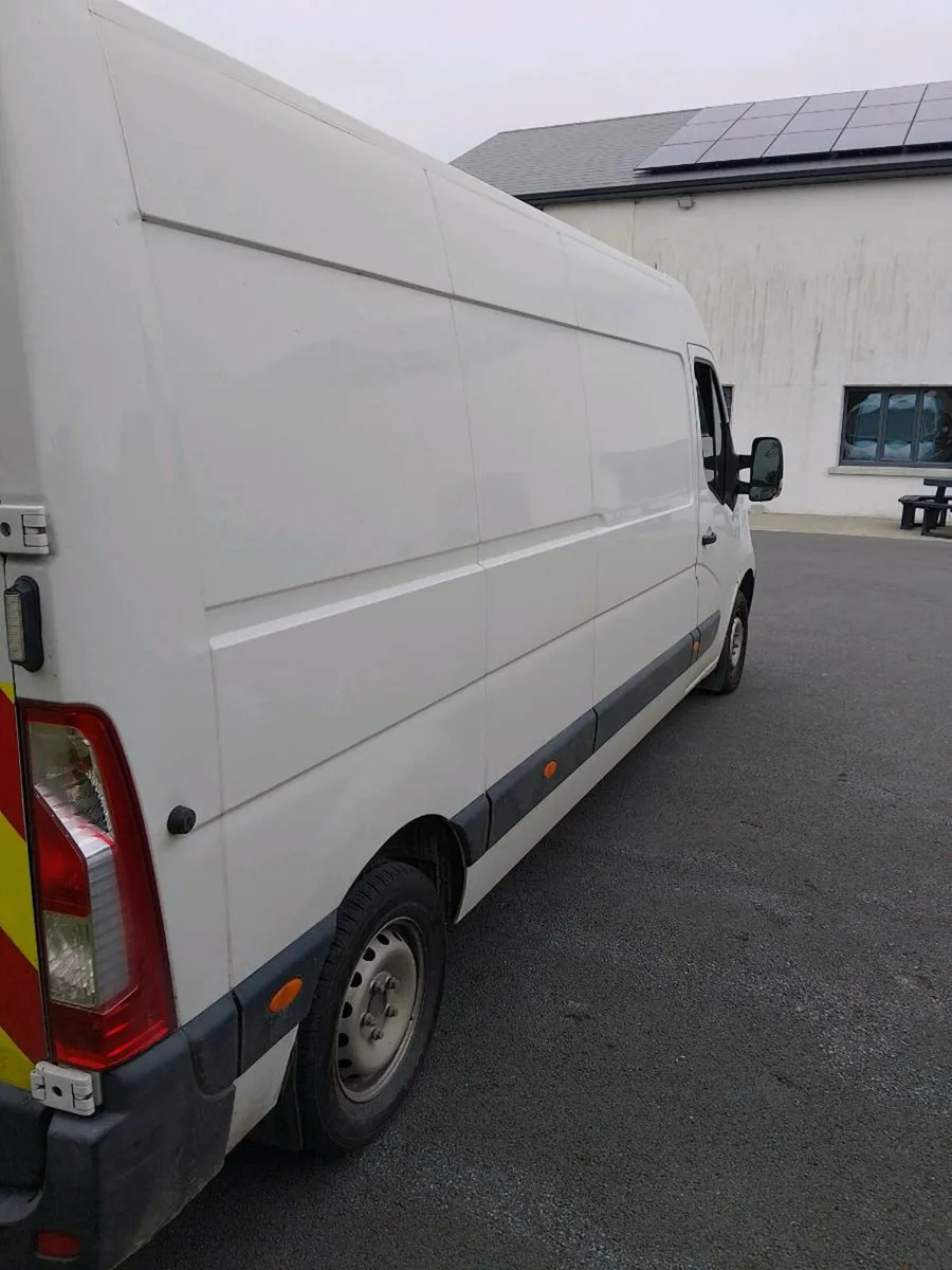 Van - Image 1