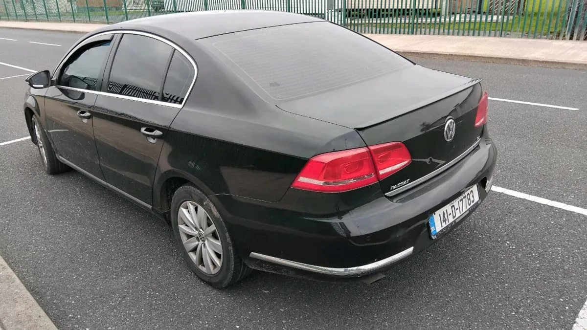 141 VW PASSAT 1.6 TDI - Image 4