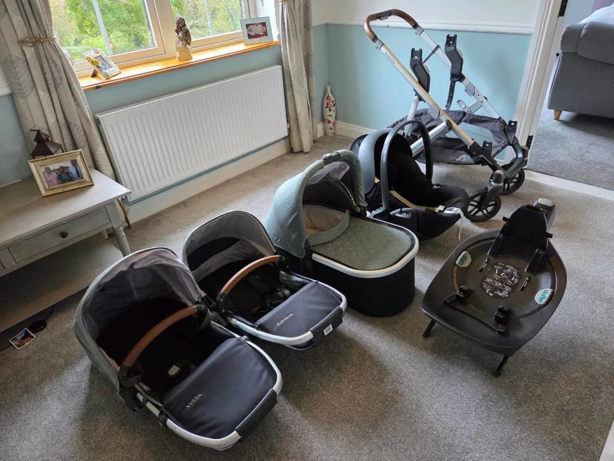 Uppa Baby Vista 2 Travel System - Image 1