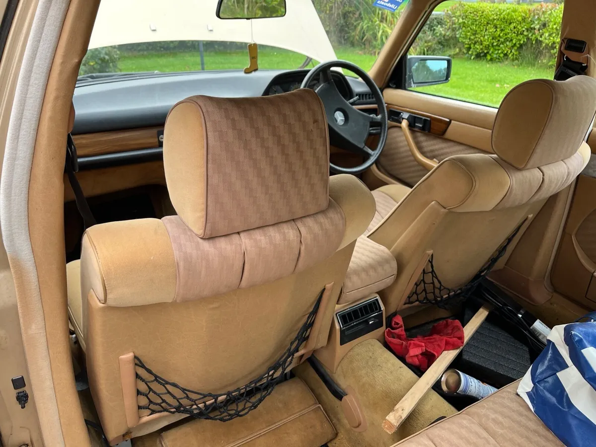 Mercedes-Benz Other 1982 - Image 4