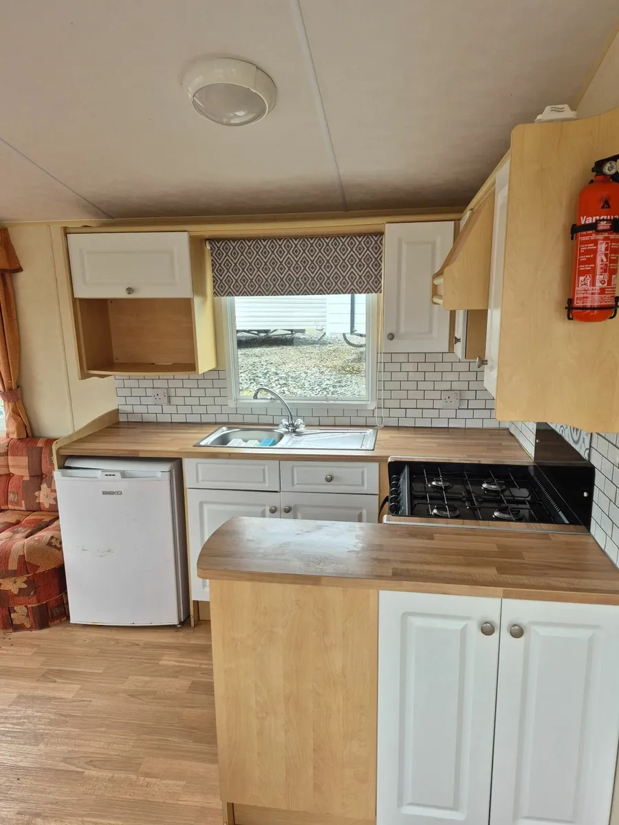 2006 Willerby Vacation 28x12 2 Bedroom - Image 2