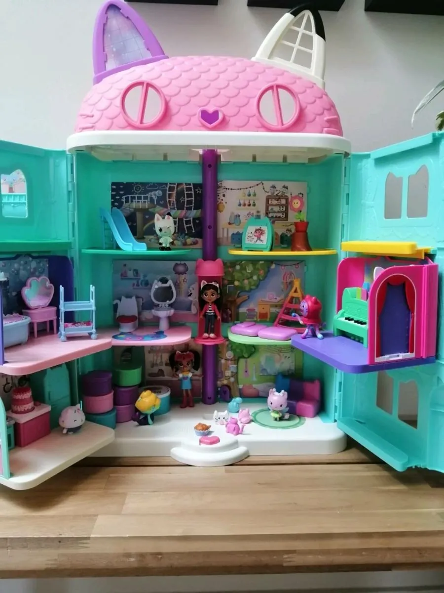 GABBY'S Dollhouse - Image 2
