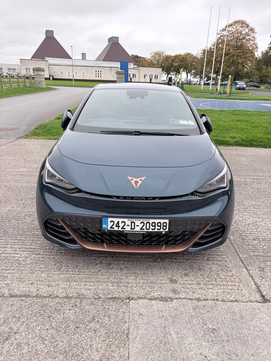 Car - Image 1