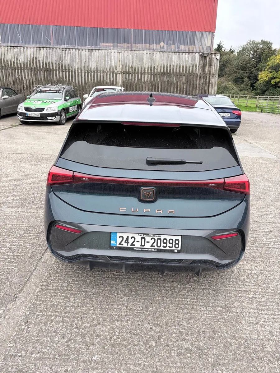 Car - Image 2