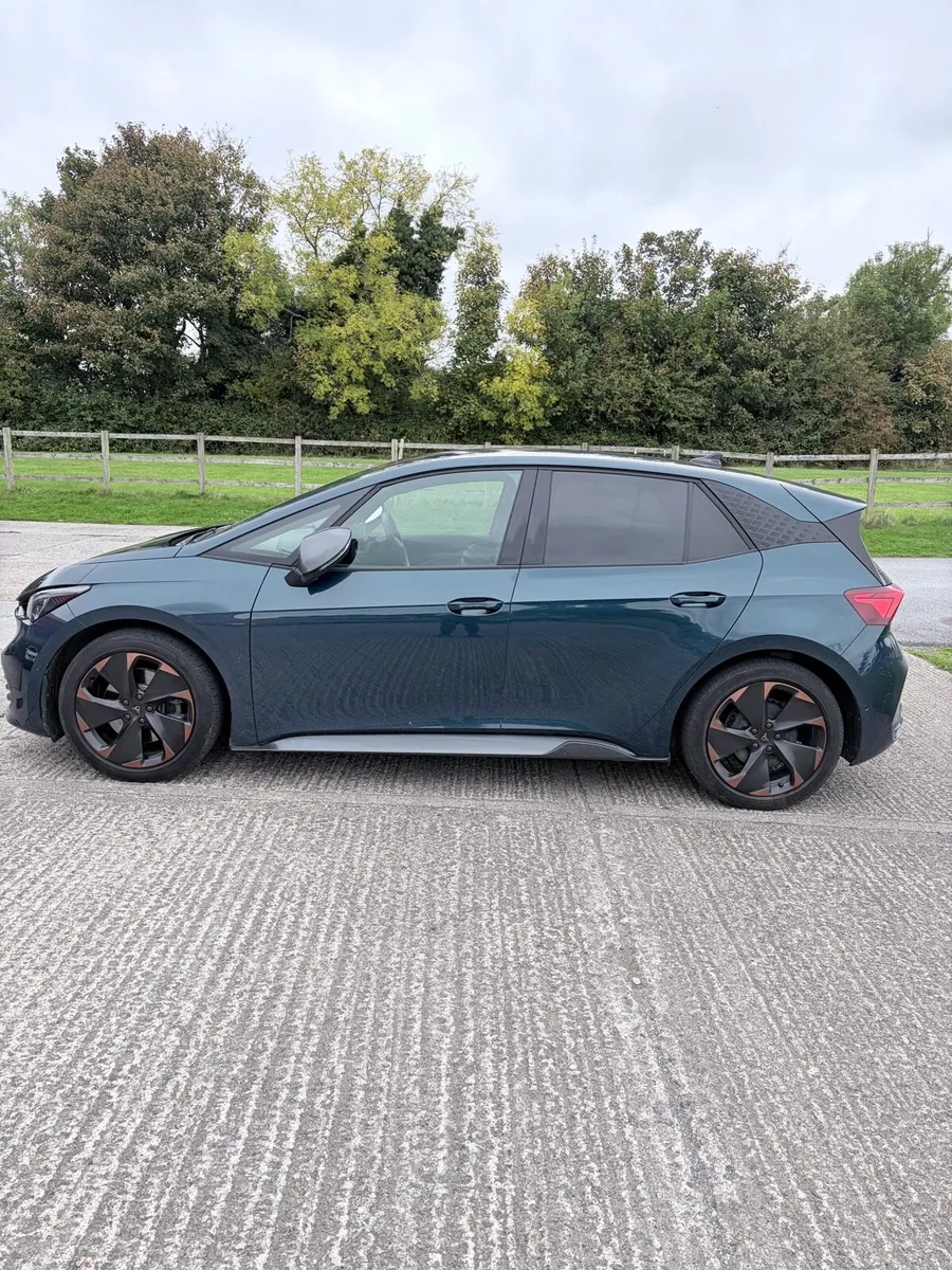 Car - Image 4