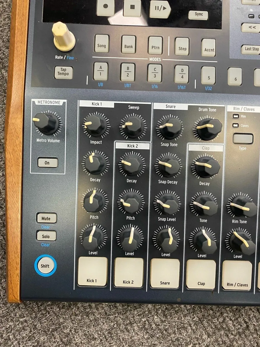 Arturia Drumbrute Drum Machine - Image 3