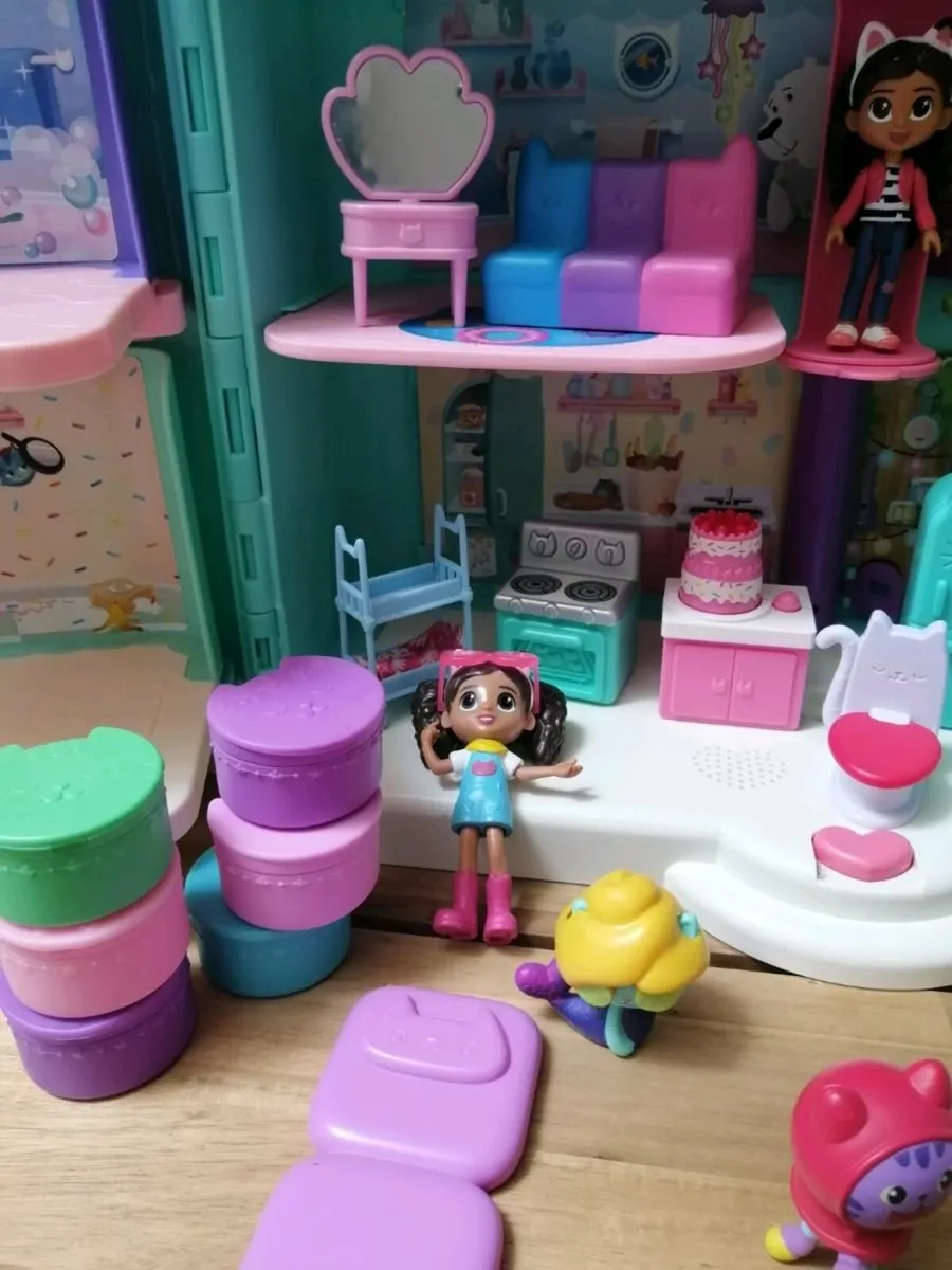 GABBY'S Dollhouse - Image 3