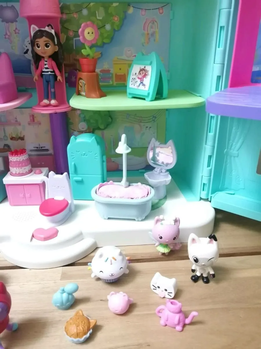 GABBY'S Dollhouse - Image 4
