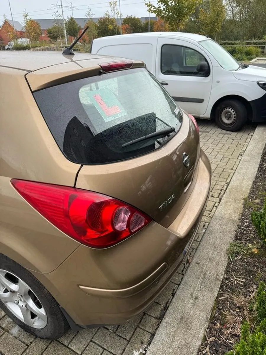 2011 Nissan Tiida - Image 3