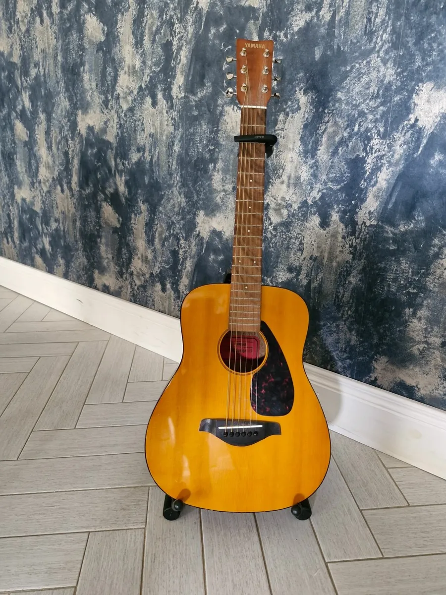 Yamaha 3/4 size Acoustic Guitar